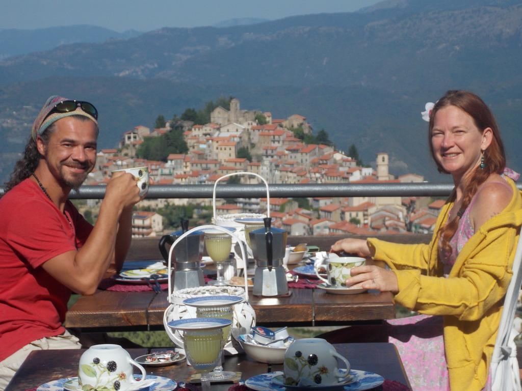 B&B Le Camelie Del Bosco Baiardo Zewnętrze zdjęcie