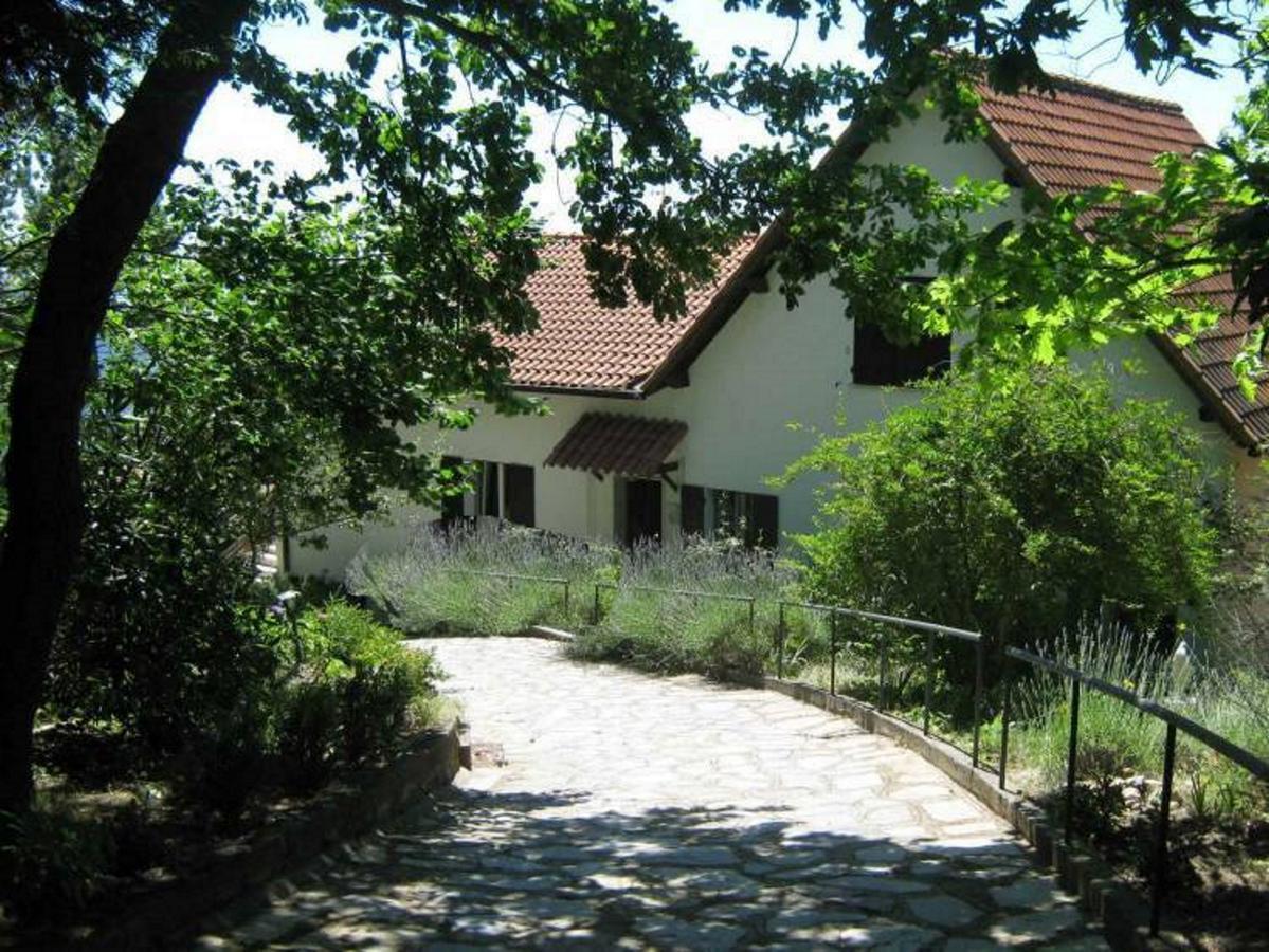 B&B Le Camelie Del Bosco Baiardo Zewnętrze zdjęcie